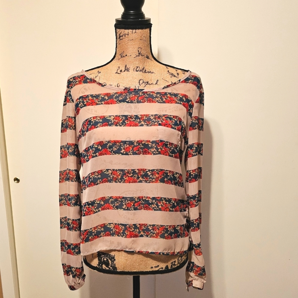 Charlotte Russe M Top